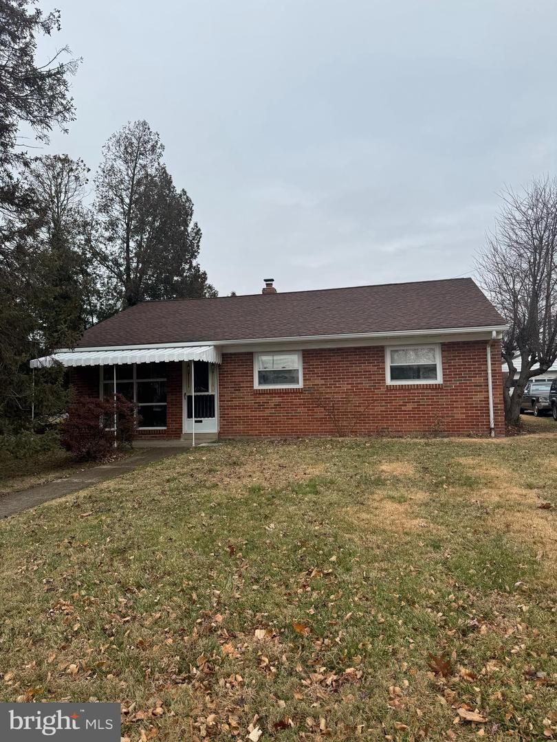 Property Photo:  700 Shawmont Avenue  PA 19128 