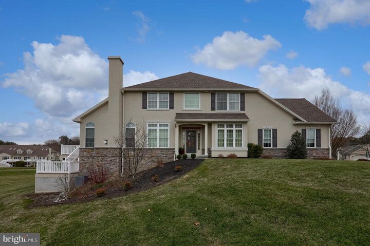 808 Huntington Place  Lancaster PA 17601 photo