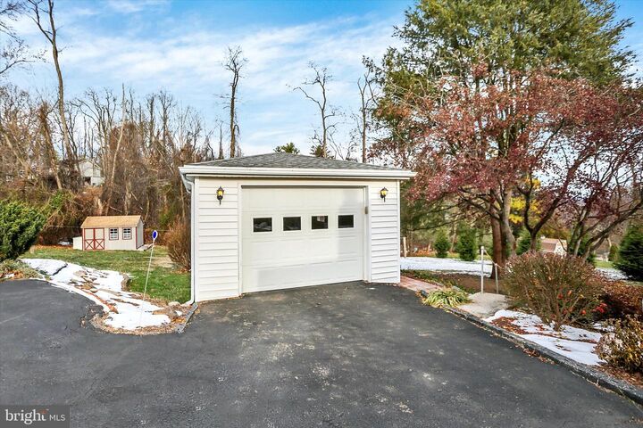 Property Photo: 211 Walnut Level Road PA 17070