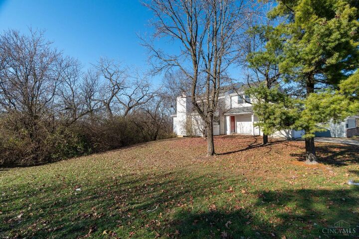 Property Photo: 8185 Pepperwood Drive OH 45069