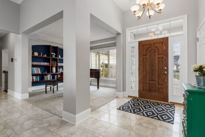 Property Photo: 9800 Malibu Court OH 43064