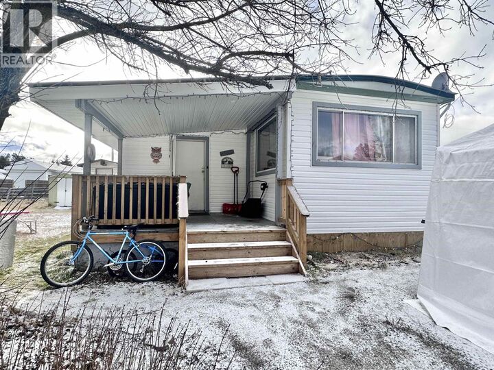 Property Photo: 1085 3rd Avenue BC V0E 2Z0