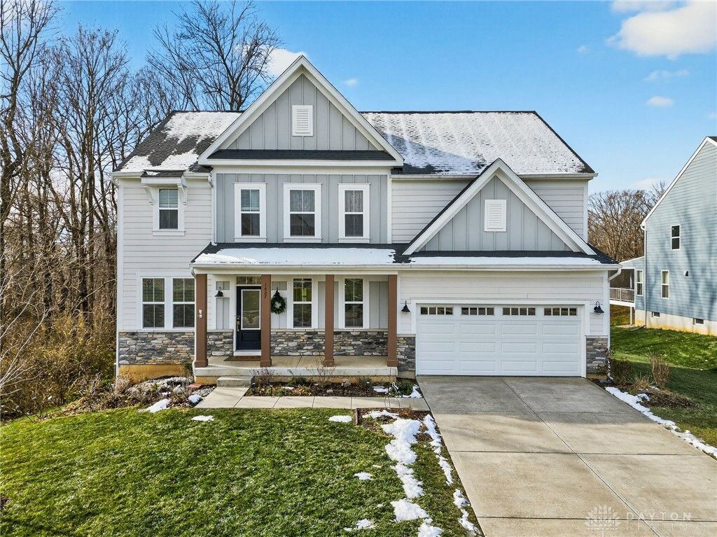 Property Photo: 1667 Ardennes Oak Drive OH 45305