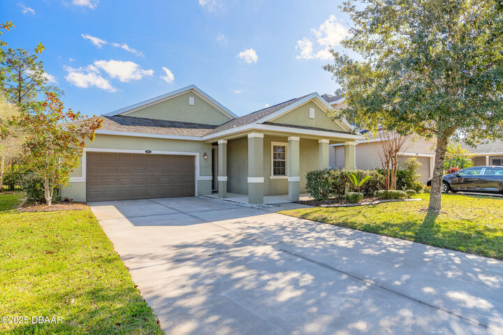 Property Photo: 312 Grande Sunningdale Loop FL 32124