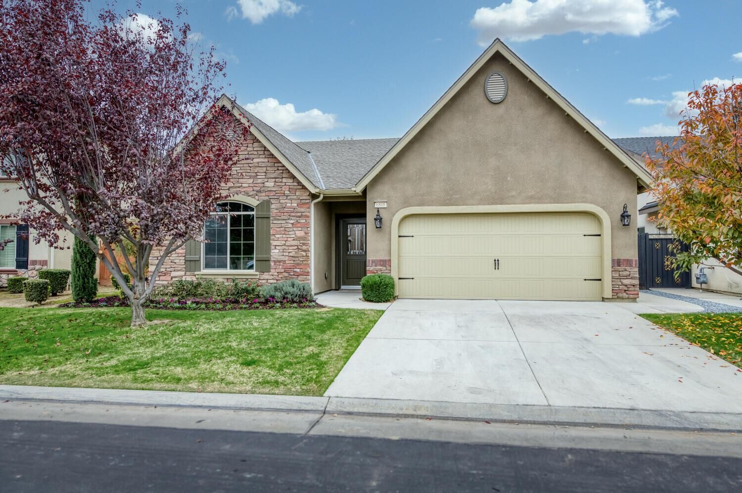 Property Photo:  6808 W Lucas Drive  CA 93722 