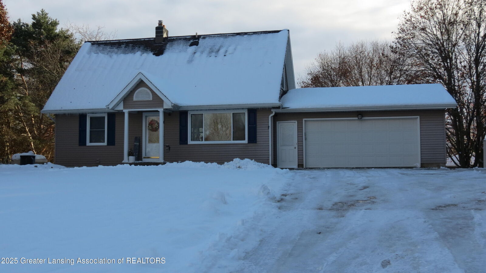 Property Photo: 2327 W Taft Road MI 48879