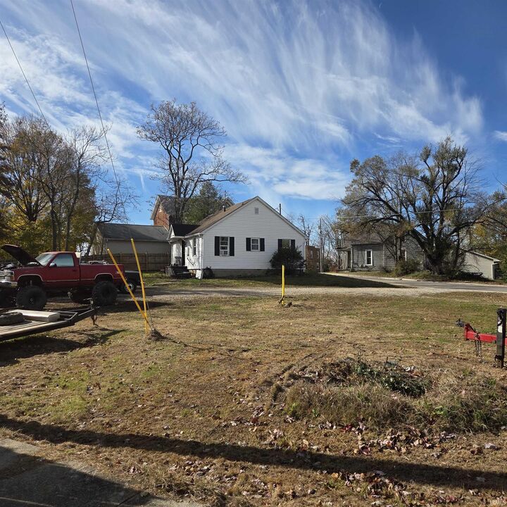 Property Photo: 723 N Fourth Street IN 47601