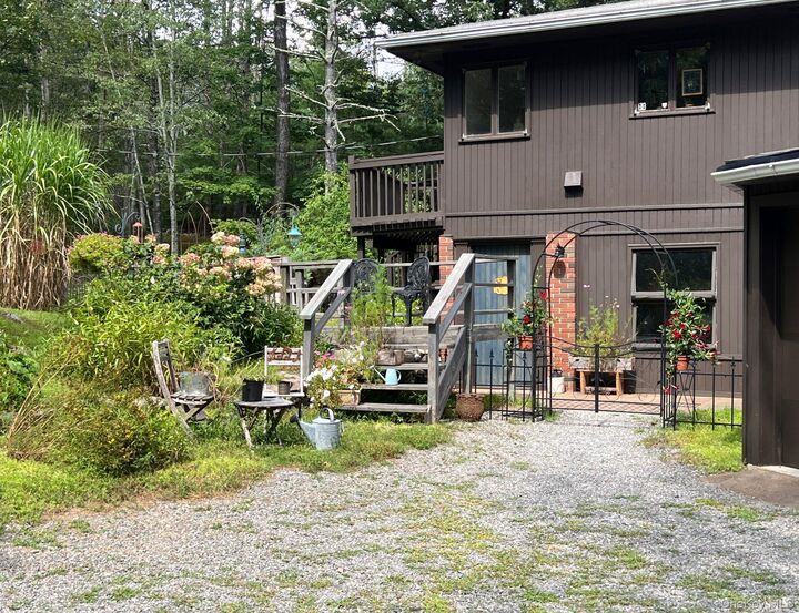 Property Photo:  404 John Joy Road  NY 12498 