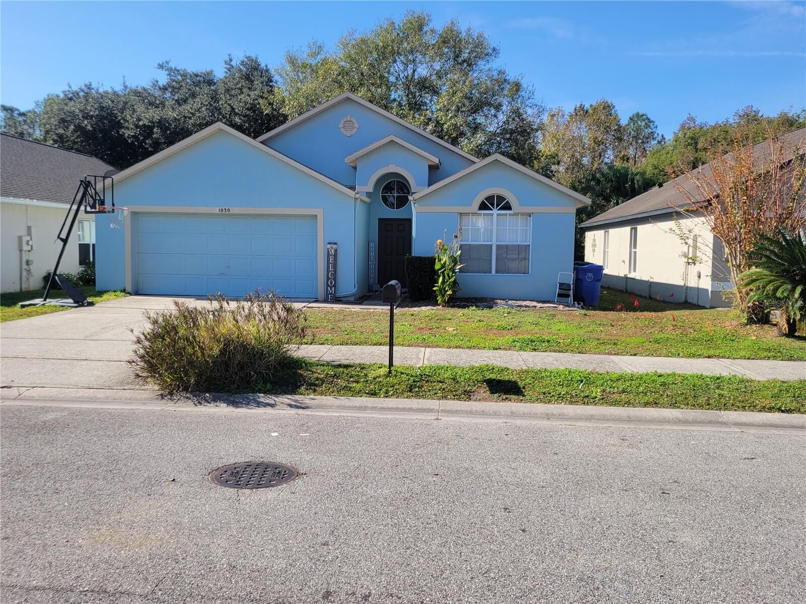 Property Photo: 1030 Henson Court FL 32765