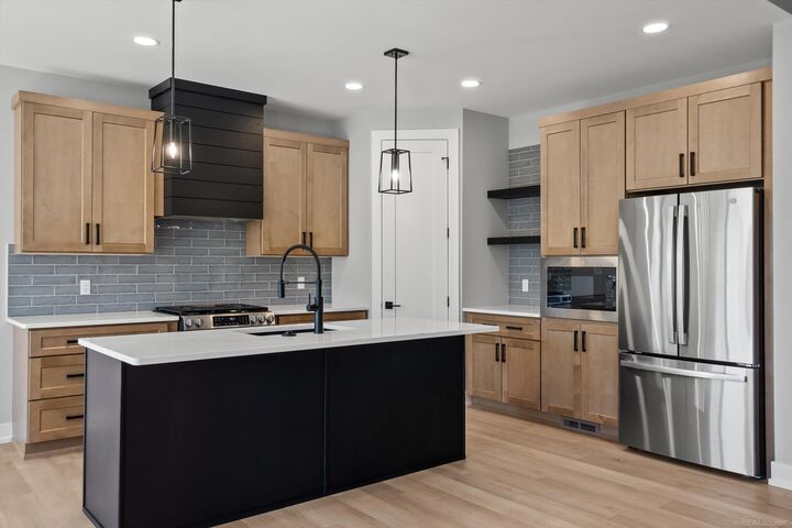 Property Photo:  5829 Heights Drive Unit 3 / Building 1  MI 48314 