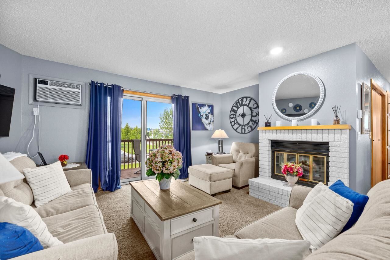 Property Photo:  924 28th Ave #303 SW  ND 58701 