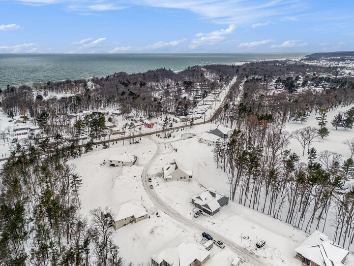 Property Photo:  2897 Duneside Trail  MI 49441 