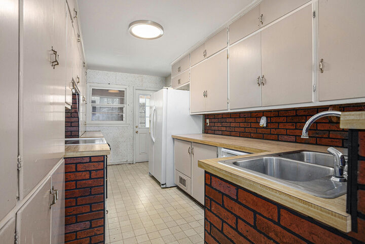 Property Photo: 557 Ely Street MI 49010