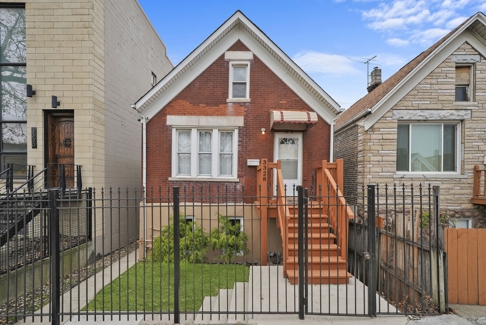 Property Photo:  3328 S Damen Avenue  IL 60608 