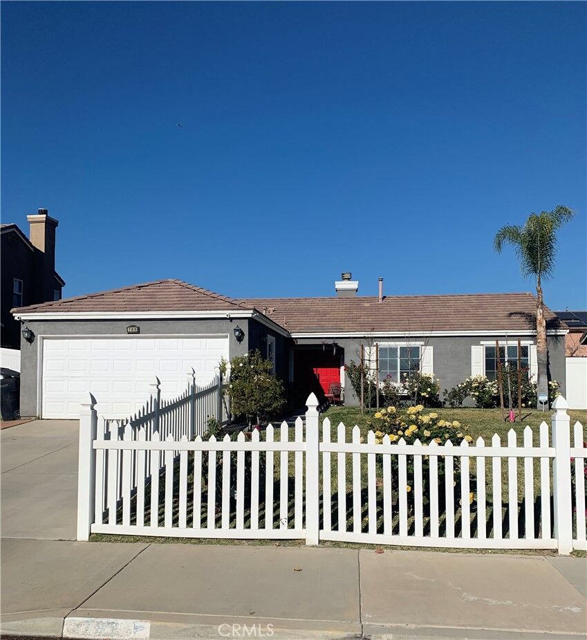 Property Photo:  782 Penasco Grande  CA 92570 