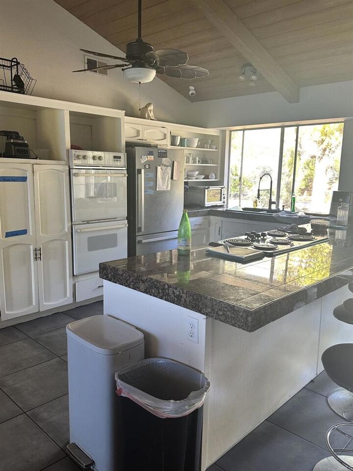 Property Photo: 2758 Kauana Loa CA 92029