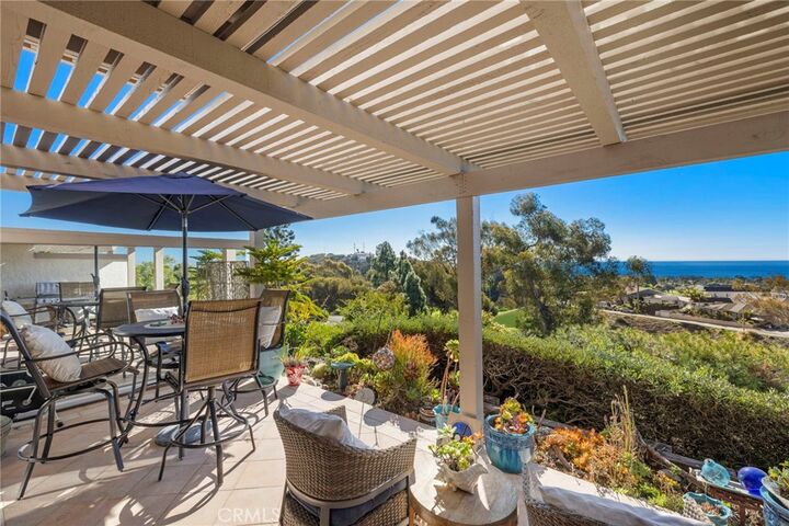 Property Photo:  735 Calle Bahia  CA 92672 