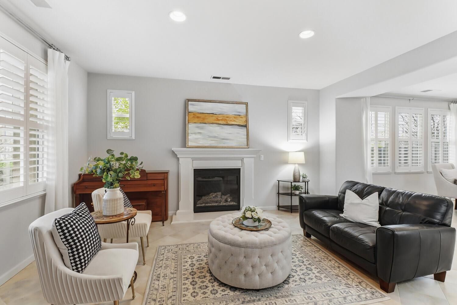 Property Photo:  2501 Mossy Oak Court  CA 95765 