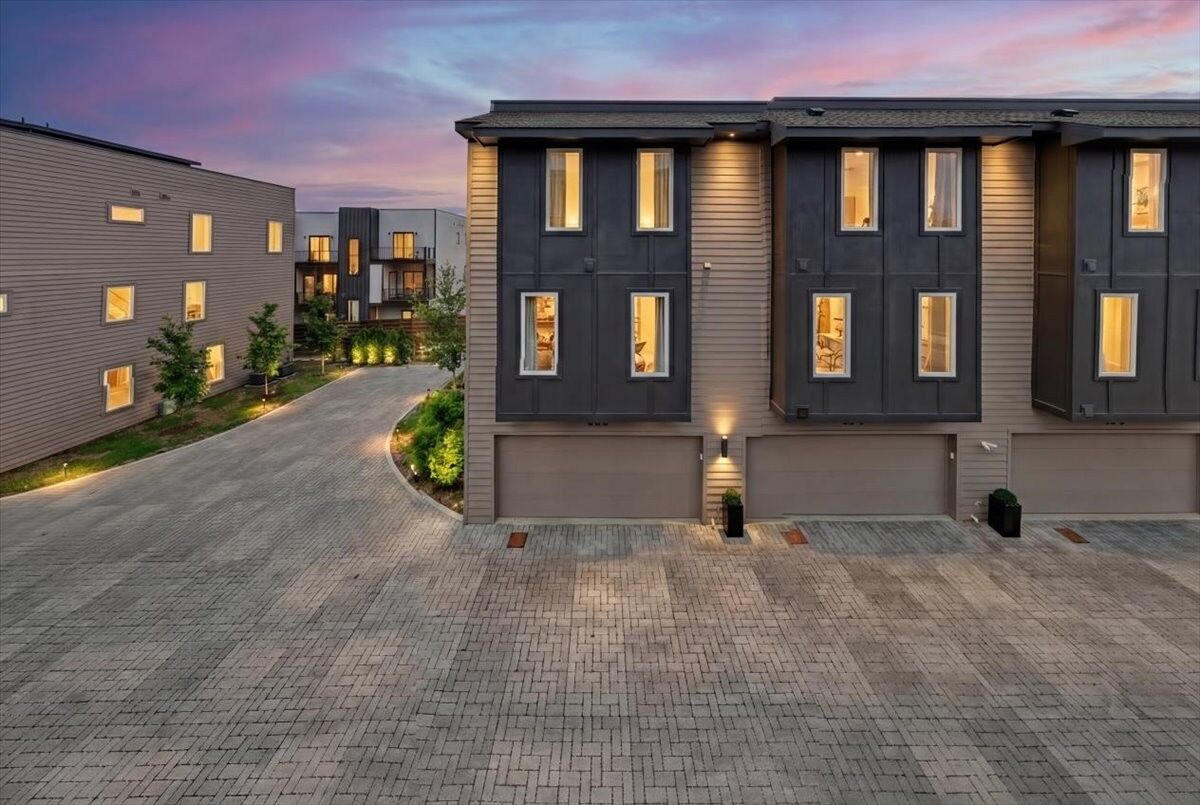 Property Photo:  1112 Baptist World Center Dr 1  TN 37207 