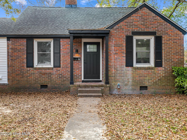 Property Photo:  6 Glendale Road  NC 28540 