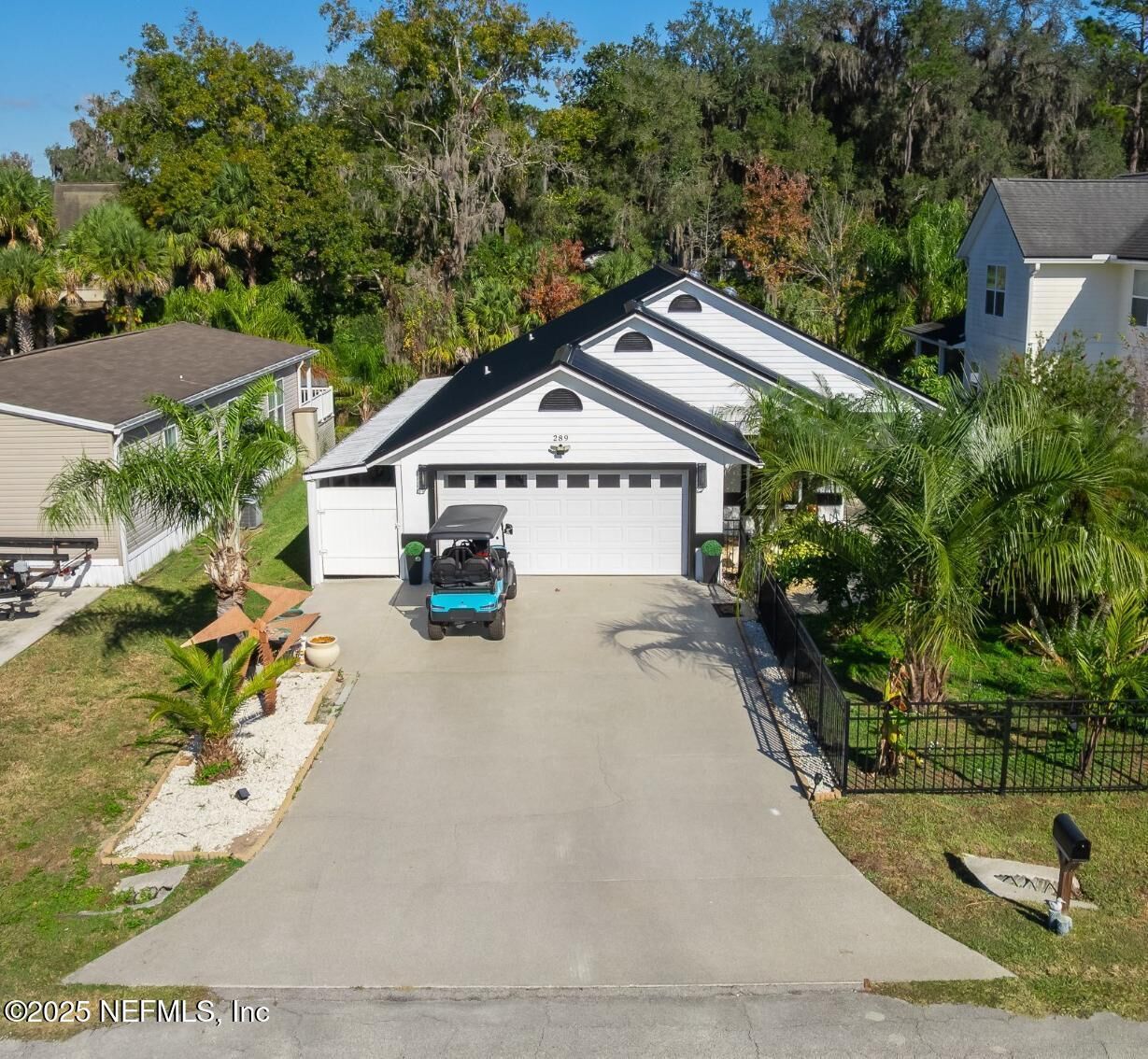 Property Photo: 289 Maxwell Drive FL 32193