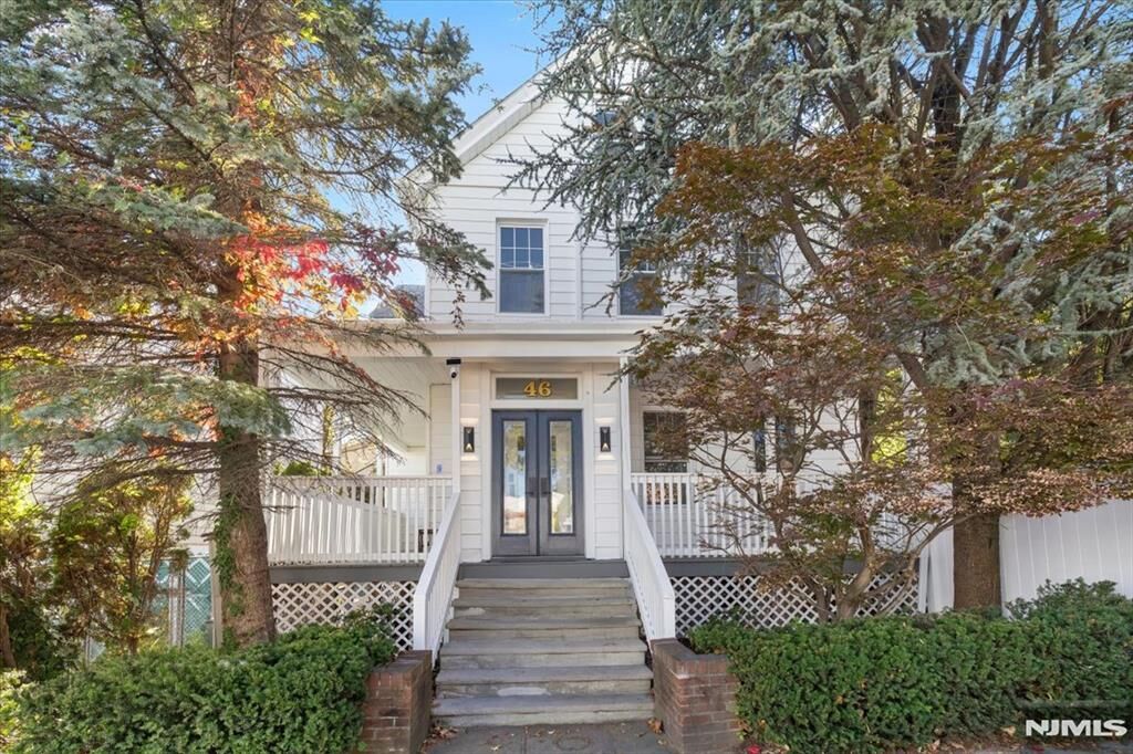 Property Photo:  46 Garden Place  NJ 07020 