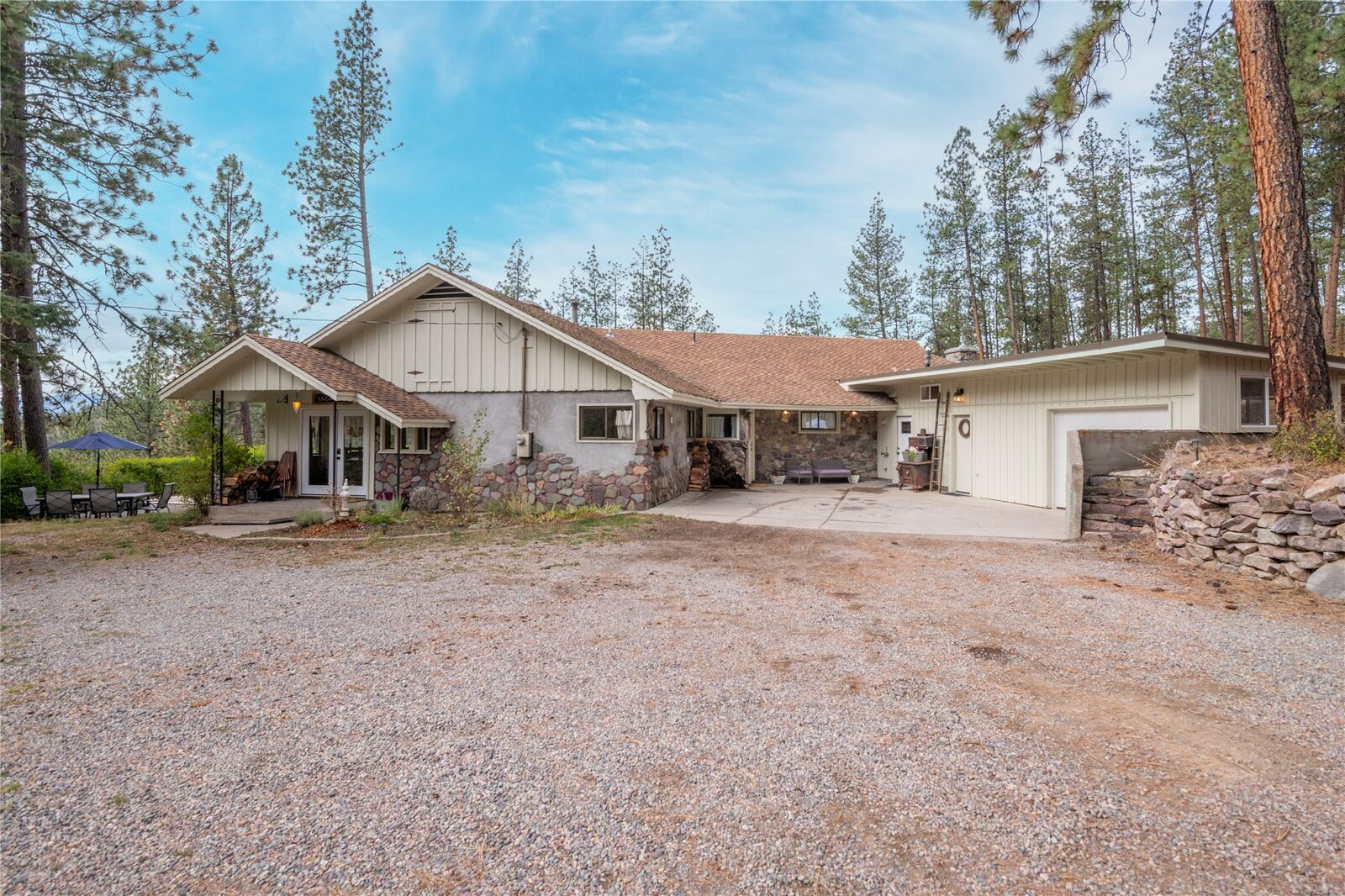 Property Photo:  1806 Madera Drive  MT 59802 