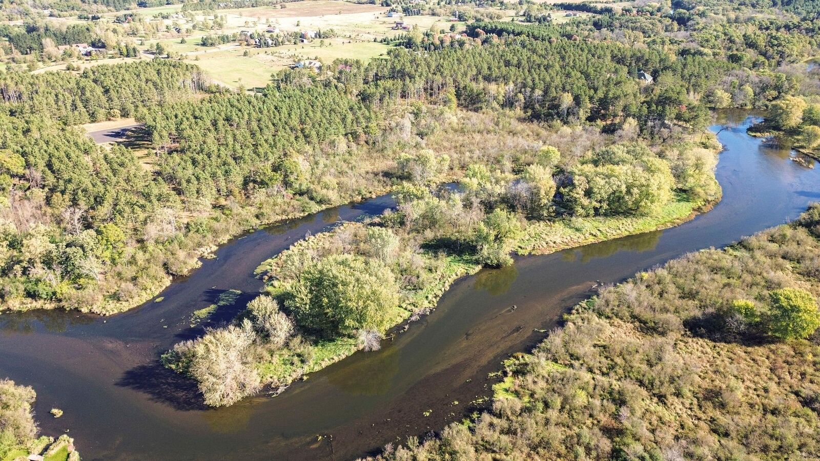 Property Photo: 945 Riverdale Court WI 54025