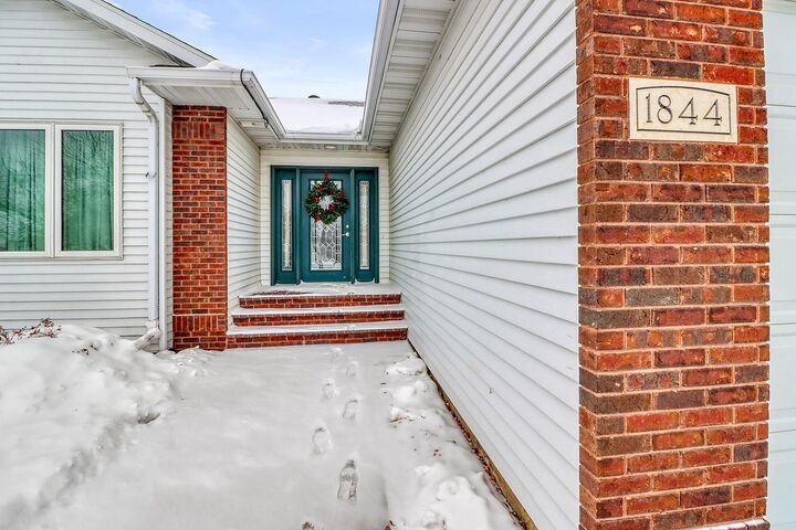 Property Photo: 1844 1st Street ND 58078