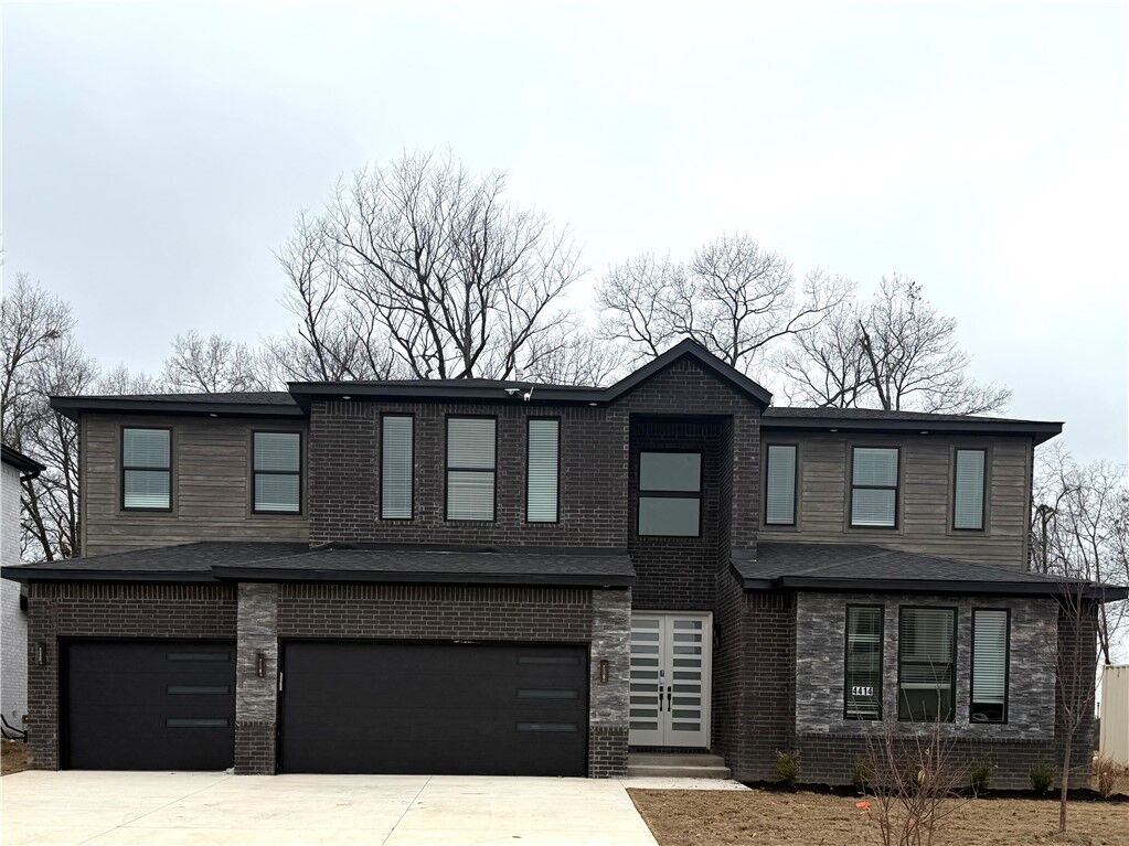 Property Photo: 4414 S 88th Street AR 72713