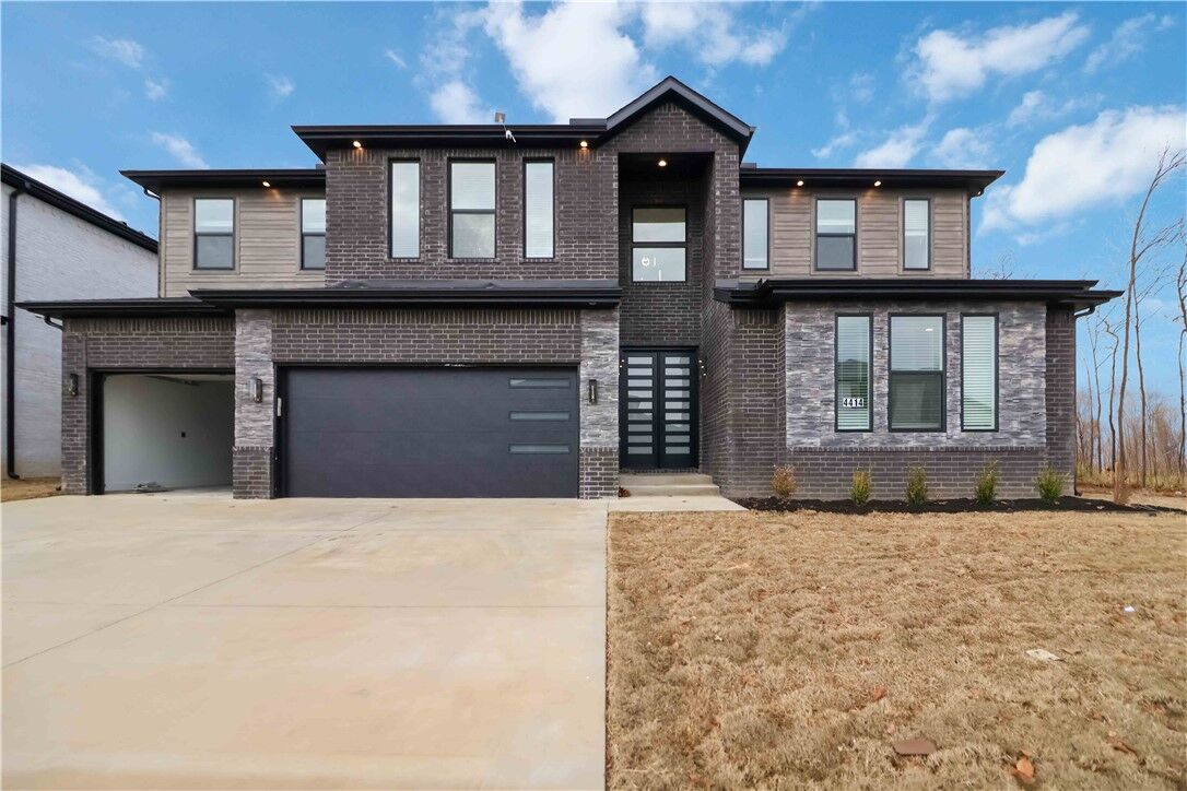 Property Photo:  4414 S 88th Street  AR 72713 