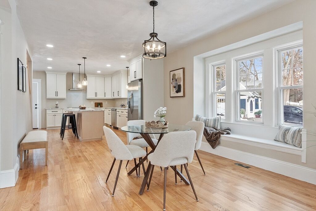 Property Photo:  42 N Worcester Ave  MA 01606 