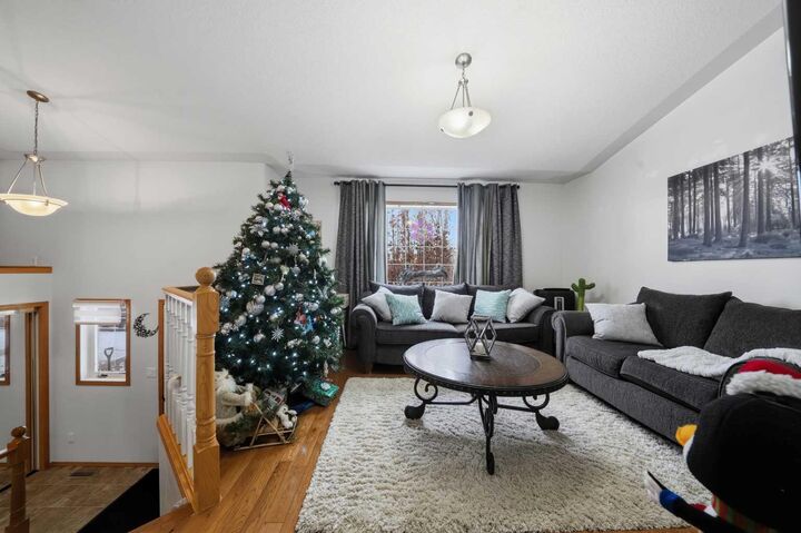Photo de la propriété: 31 Lawford Avenue AB T4R 3B4