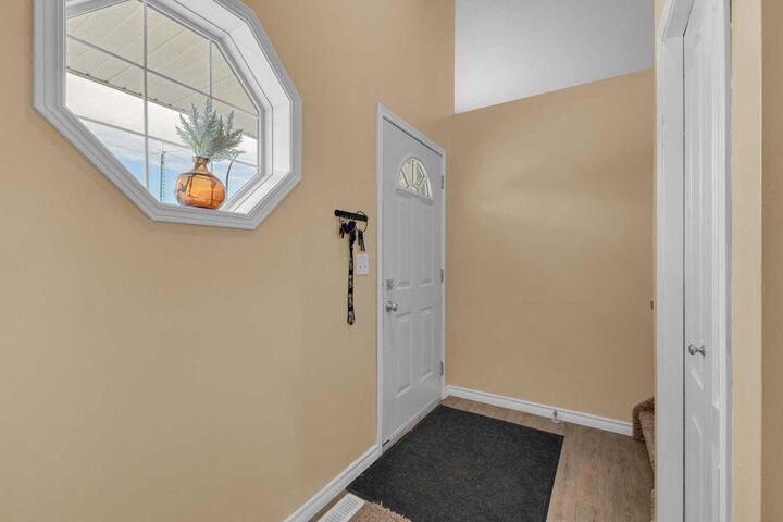 Photo de la propriété: 58 Ireland Crescent AB T4R 3K8