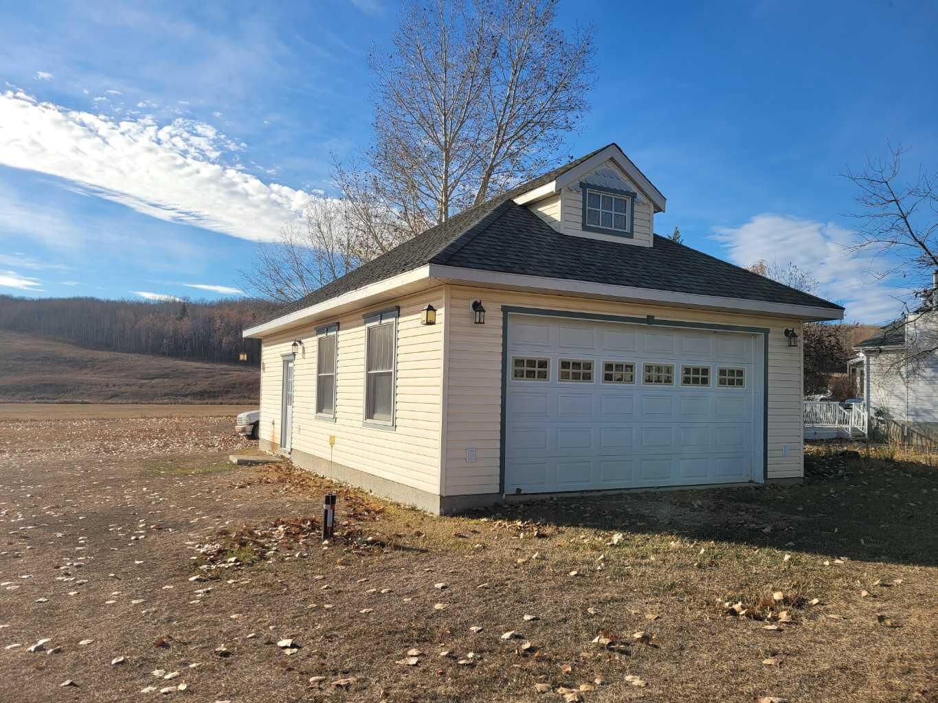 Property Photo: 11806 78 Street AB T8S 1Y6