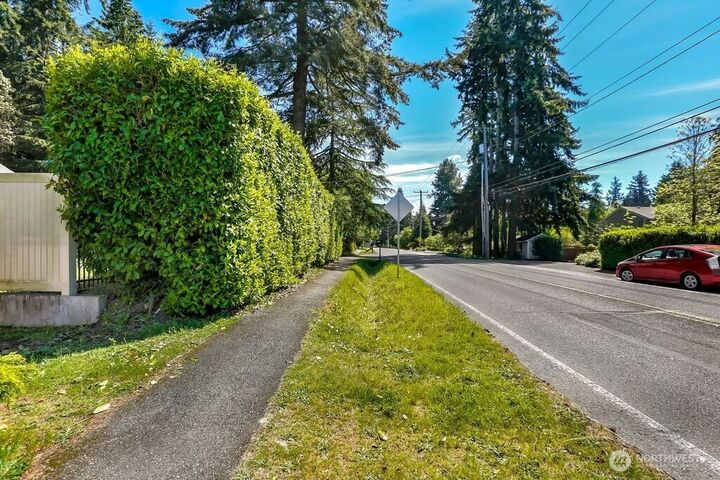 Property Photo: 15712 Greenwood Avenue N WA 98133