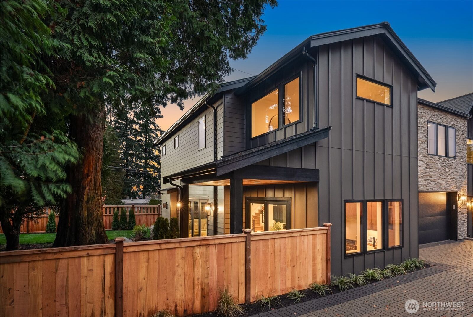 Property Photo: 5916 108th Avenue NE WA 98033