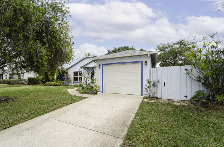 Property Photo:  6851 NW Jorgensen Road  FL 34983 