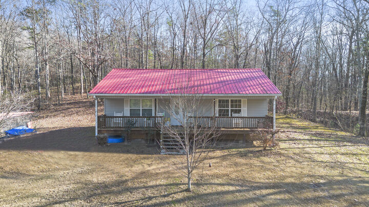 Property Photo: 221 Hughes Road SE TN 37323
