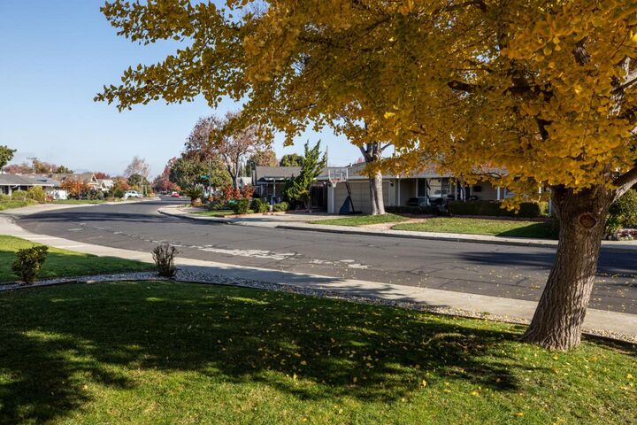 Property Photo: 2381 Rosita Avenue CA 95050