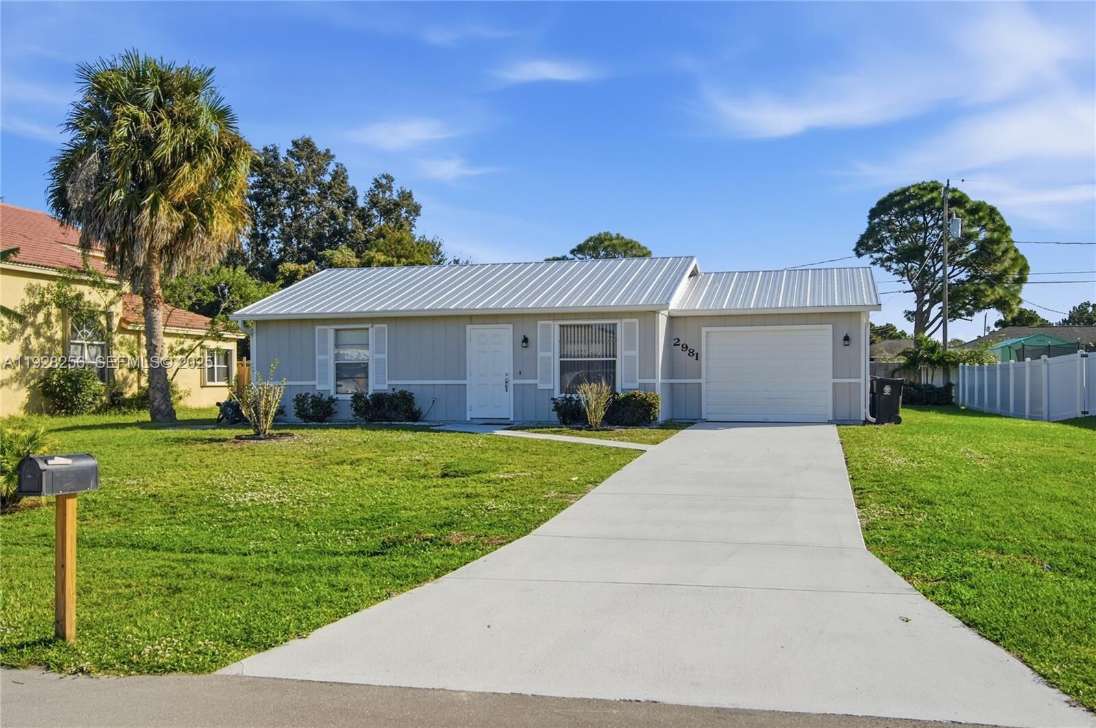 Property Photo:  2981 SW Bright St  FL 34953 