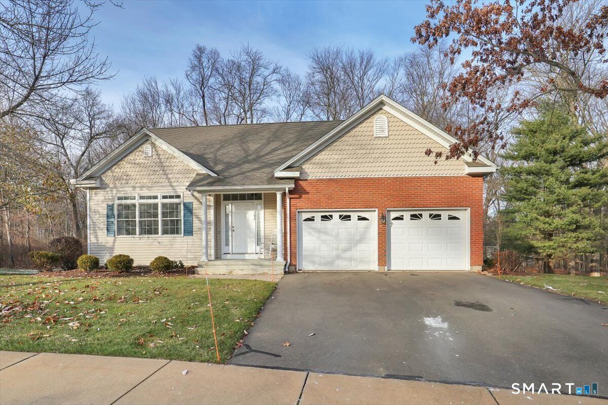 Property Photo:  102 Lavender Lane 102  CT 06074 