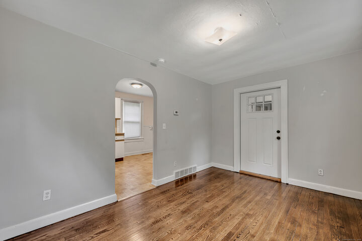 Property Photo:  310 Lakeview Avenue  CT 06483 