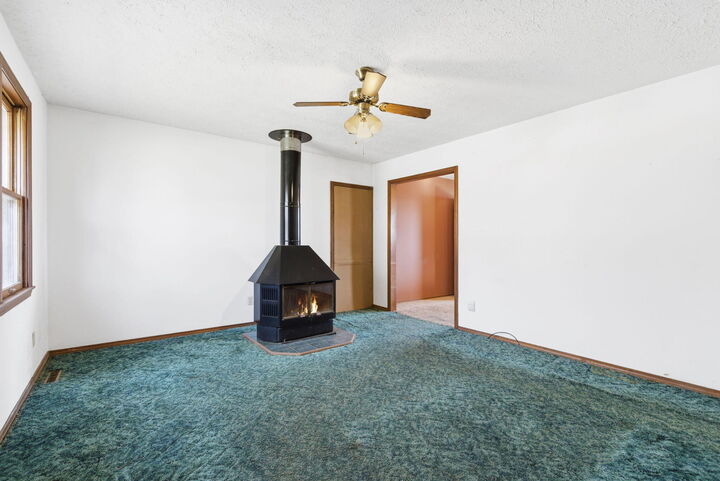Property Photo:  204 S Cottonwood Avenue  MO 65738 