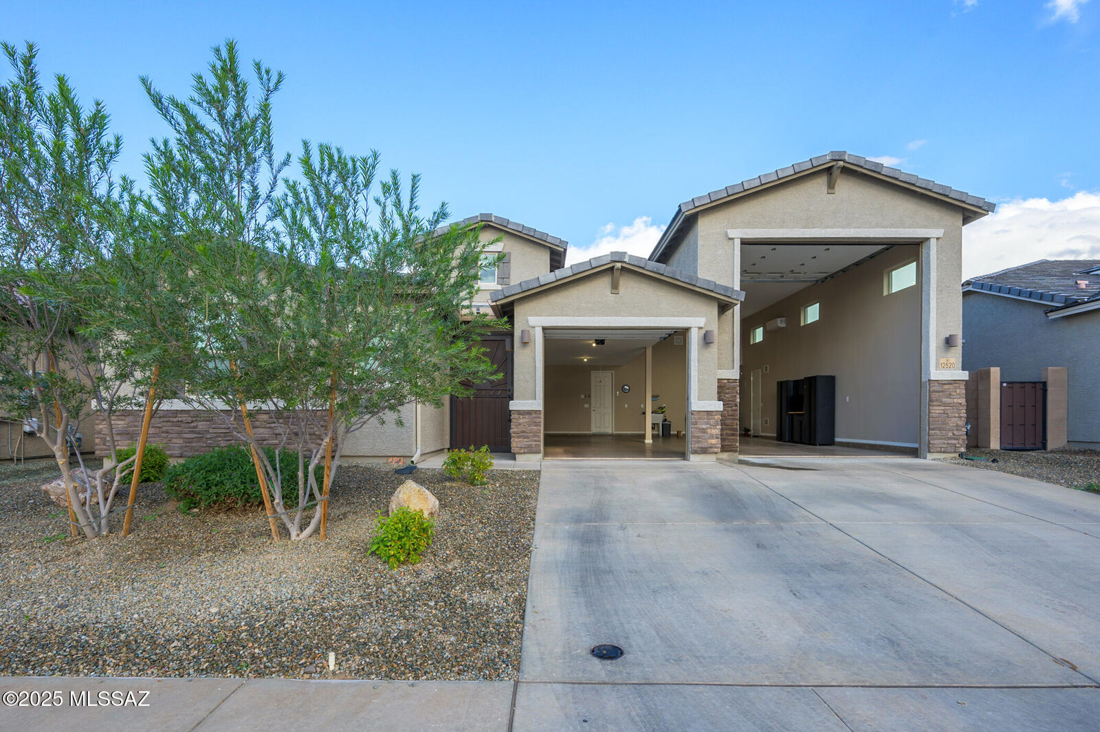 Property Photo:  12520 N Appling Avenue  AZ 85653 
