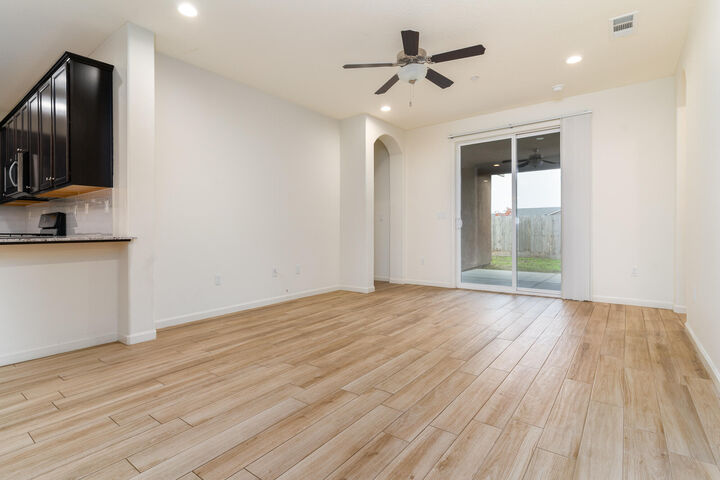 Property Photo: 3224 Dorset Street CA 93274