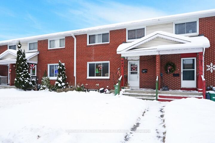 Photo de la propriété:  642 Borthwick Avenue  ON K1K 2L9 