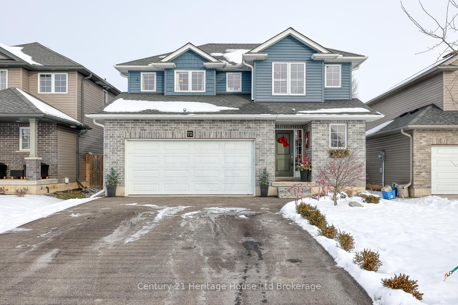 Property Photo:  72 Pearl Street  ON N4G 0A2 