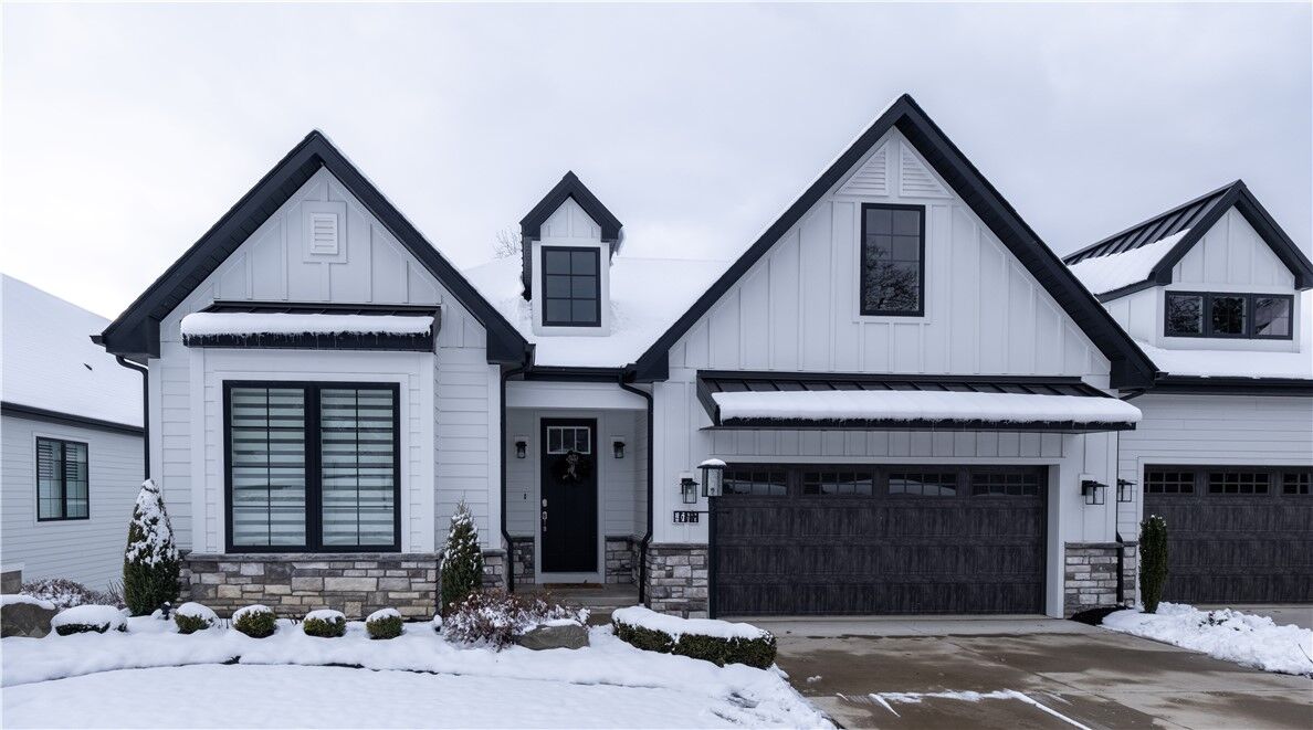 Property Photo: 1213 Harrison Ct PA 15632