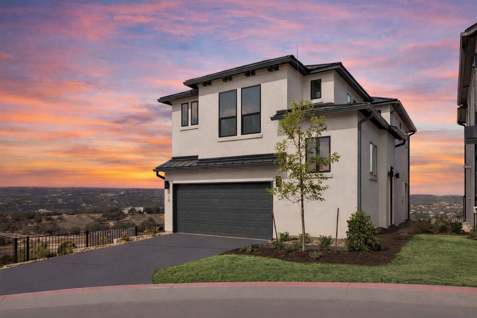 Property Photo: 10 Maybury Way TX 78738